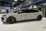 Ателье West Coast Customs сделало минивэн Porsche Cayenne для жены Марка Цукерберга